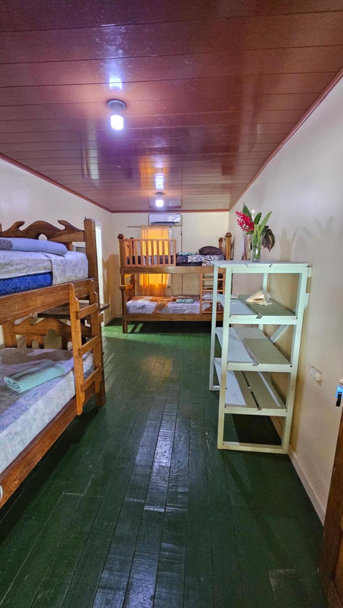 Bastimentos Hill Guest House Bocas Town Dış mekan fotoğraf