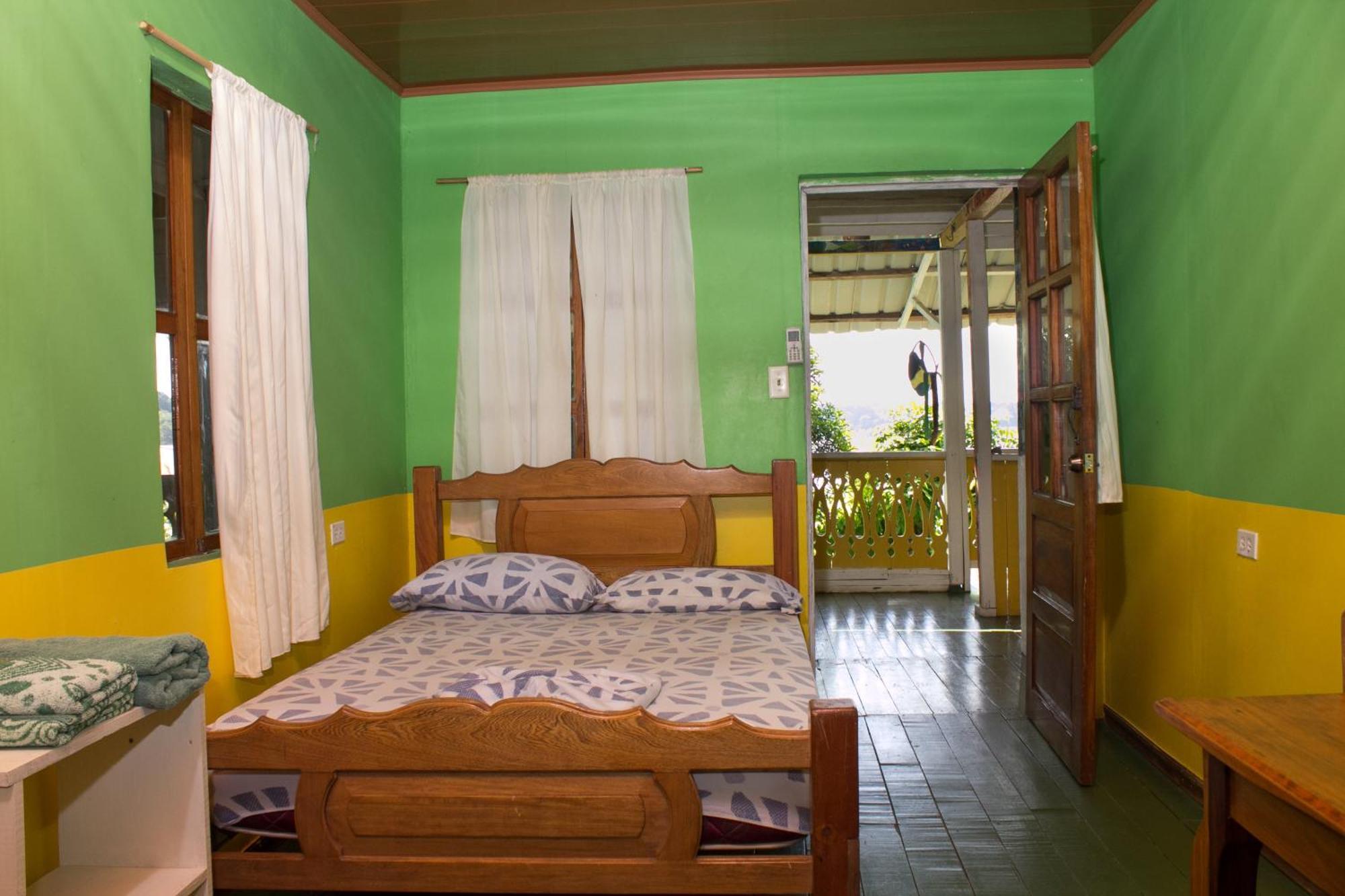 Bastimentos Hill Guest House Bocas Town Oda fotoğraf